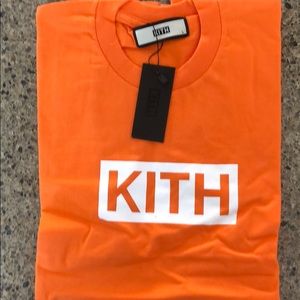 KITH women’s Large T-shirt NWT